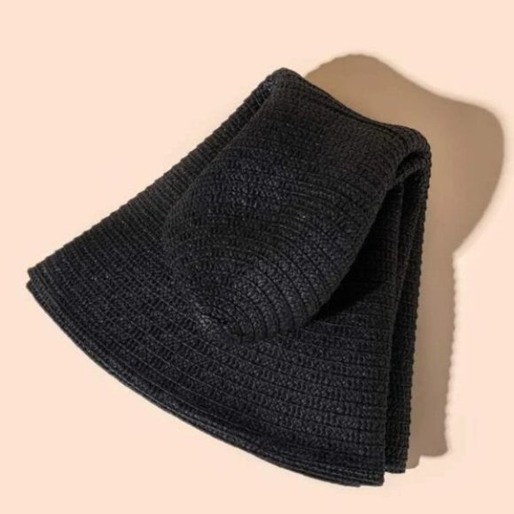 black huge oversized wide brim straw hat - Picture 3 of 6